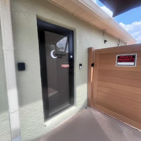 Spacious PGA Golf & Mets Stadium Retreat