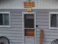 Relaxing Lake Home Hotels in Montcalm County