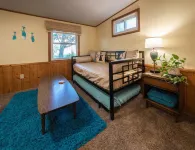 Vintage Experience - Mid Century Retro Retreat- 2 Bedroom in Central Sioux Falls