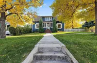 Vintage Modern near Downtown - Arcade Machine