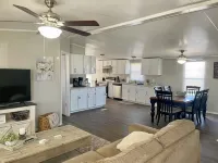 "No Worries" less than 10 minutes from Lake Texoma and Choctaw Casino