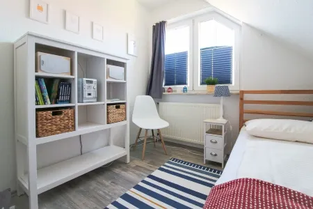 Holiday apartment GlückAhoi Отели рядом с достопримечательностью «Luettje Kaiser, kleinste Waffel-Stube der Welt»