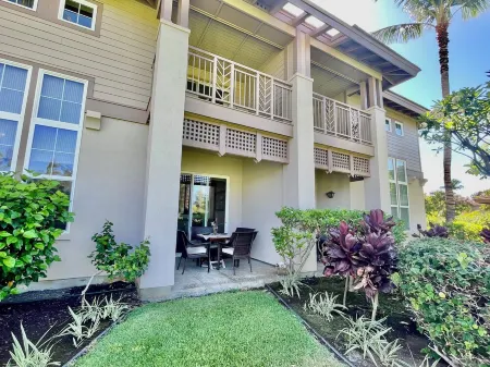 2BD/2.5BA, Golf View w Pool, Tennis & Gym, Gated Townhome in Waikoloa Colony Отели в г. Ваиколоа-Виллидж
