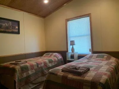 Kara Creek Ranch - 2 Bedroom Cabin with Kitchenette #3 Hotels near Devils Tower National Monument