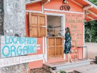 Cute and quaint little cottage on a homestead. Hotels in Anahola