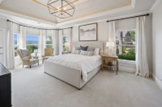 Spacious Lake Home - Great Outdoor Living Spaces & Dock in Gated Golf Resort