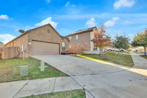 Family & Pet Friendly house close to Lake Georgetown-Sleeps 10 Các khách sạn ở Georgetown