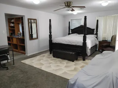 Quiet SPA Loft Studio Apt. Relaxing Getaway with  private garage  Annapolis Hotels near Flounder Pavilion Beach Front