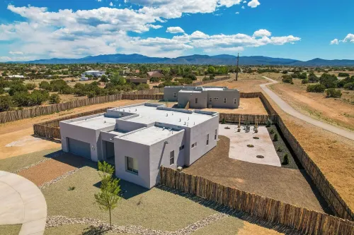 Centrally located, A/C, pet friendly, large yard, mountain views