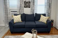 Down Town Salem brand-new 1bdr apt Hotels in Salem