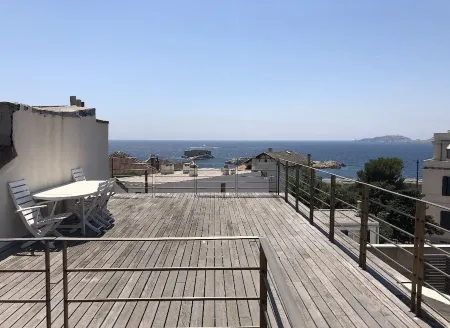 Villa Malmousque à 2 mn de la mer Отели рядом с достопримечательностью «Замок Иф»