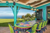 Luxury 4Br Estate with Ocean Views, Pool, Slide & Gourmet Kitchen- Waipio Heaven