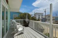 Updated FULL Duplex - Perfect Large Fam Vacay Spot