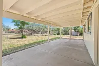 Spacious 5-bedroom house with AC and WiFi in charming Sierra Vista