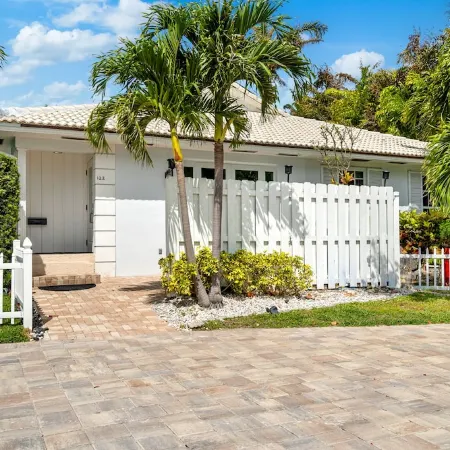 B.E.A.C.H. Best Escape Anyone Could Have. 2br/2bth