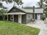 Black Barrel Lodge Hotels in Lead