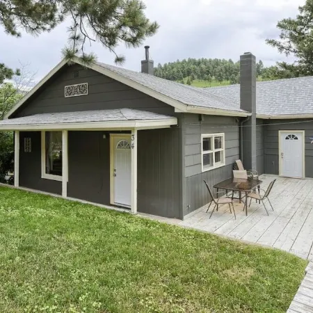Black Barrel Lodge