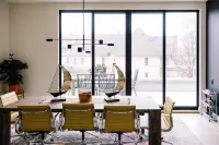 THE NEST: Penthouse, Huge Balcony, Free Parking, Memories