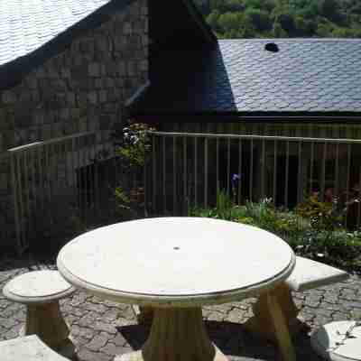 Of Character cottage Near Millau In Charming Village in Saint-Leons Hotel Exterior