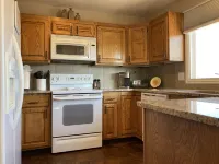 Fantastic view! 2 bed 2 bath! Pools, KING bed! 10% weekly discount!