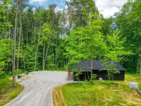 Afternoon Delight at Trickle Creek at Hocking Hills