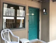 Little Mammoth Condo - Bike or 5 min walk to ski lifts!