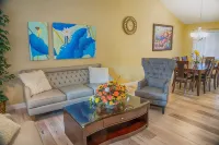 Sleeps 10! Entire House, Pool, close to strip