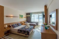 NİNA Resort Otel Burhaniye 호텔