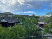 BaseCamp - Rustic Cottage in Collbran