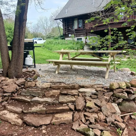 Beautiful log home on the Olentangy River