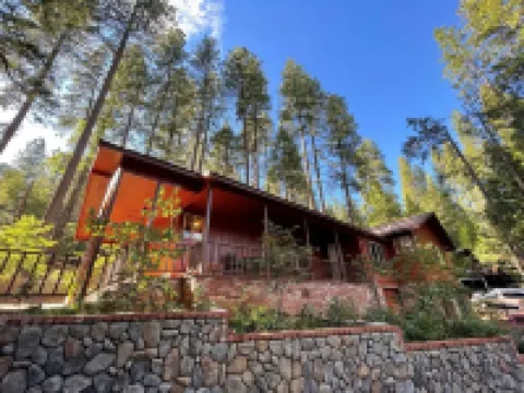 Mountain Meadow View Retreat