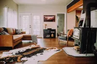 Newly renovated historical house. Walking distance to all of downtown!