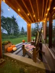 Hillside Getaway in Ellicottville w/ Pool Nearby! Sleeps 4!