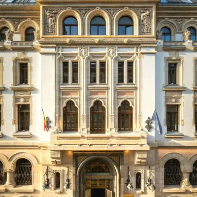 ذا مارموروش بوتكاريست، أوتوجراف كوليكشن Hotels near ذا رومان آريناز
