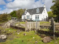 Kylas Hotels near Dunvegan Castle & Gardens