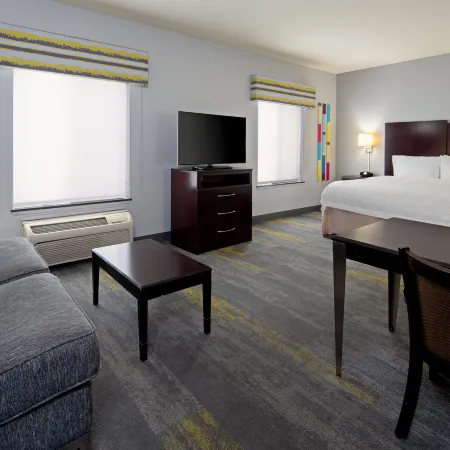 Hampton Inn & Suites Bakersfield/Hwy 58