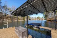 Much to Love Guest Favorite Evergreen Hideaway Waterfront Home w/ Dock. Pets ok