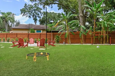 Backyard Games, Fire Pit, Heated Pool, Near Beach