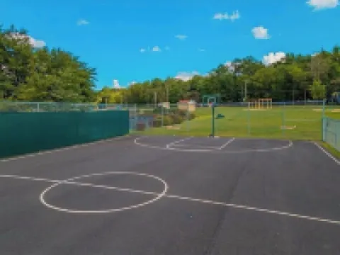 Cozy 2-bedroom cabin located in the heart of the Poconos!