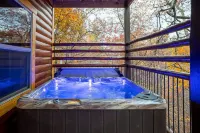 ++Pet Friendly++ PoolTastic Cabin w/ Private Pool, Theater & Arcade
