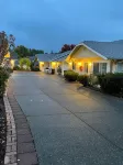 WARM AND INVITING, PEACEFUL No steps, Wide doorways , Recliner, Garage