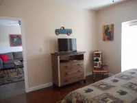 Stay Near the Strip, One Minute Off Parkway with Sensational Views.