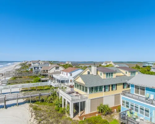 Oceanfront with 4 Oceanfront balconies!!! Hotels in Folly Beach