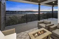 Lago Vista Lakeview Condo