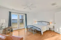 Private Waterfront Paradise w/ Pier - Kayak to Historic Chestertown!