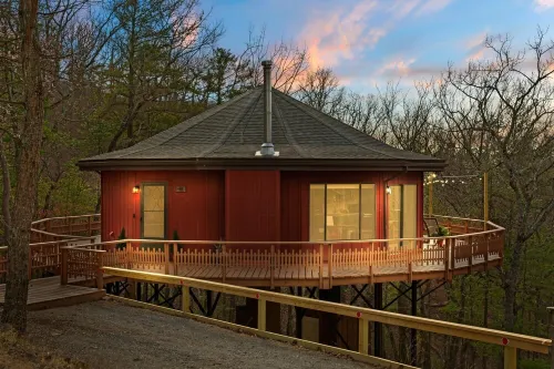 Available Thanksgiving-Firepit/Hikes/5 Wineries