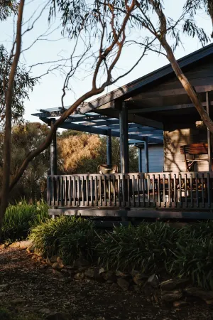 Coastal-View | Penneshaw Bush Retreat | 3BR Отели рядом с достопримечательностью «Kangaroo Island Sealink»