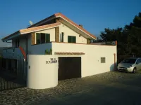 Villa Bergamotto - Luxury 3 mins drive to Beach, 1st Floor, sea view sun terrace