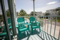 Golf cart+4BR/3B 2100sq Renovated, Large Pool and deck - جاكوزي