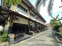 Collection O Pekalongan Near Pasar Batik Setono Formerly Hotel Jayadipa Hotels in Batang
